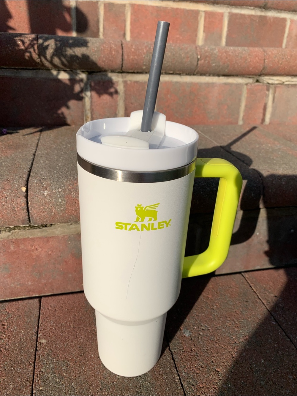 40oz Stanley White Travel Tumbler with Lime Handle and Straw
